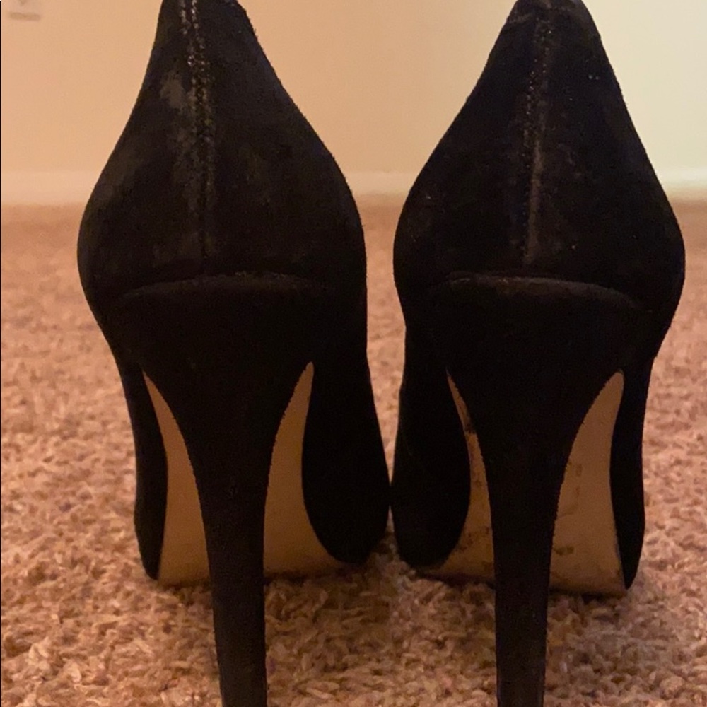 Pumps - Picture 3 of 6